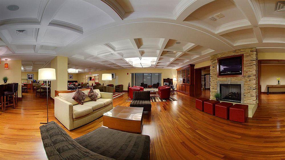 Four Points Philadelphia Northeast Hotel Bagian luar foto