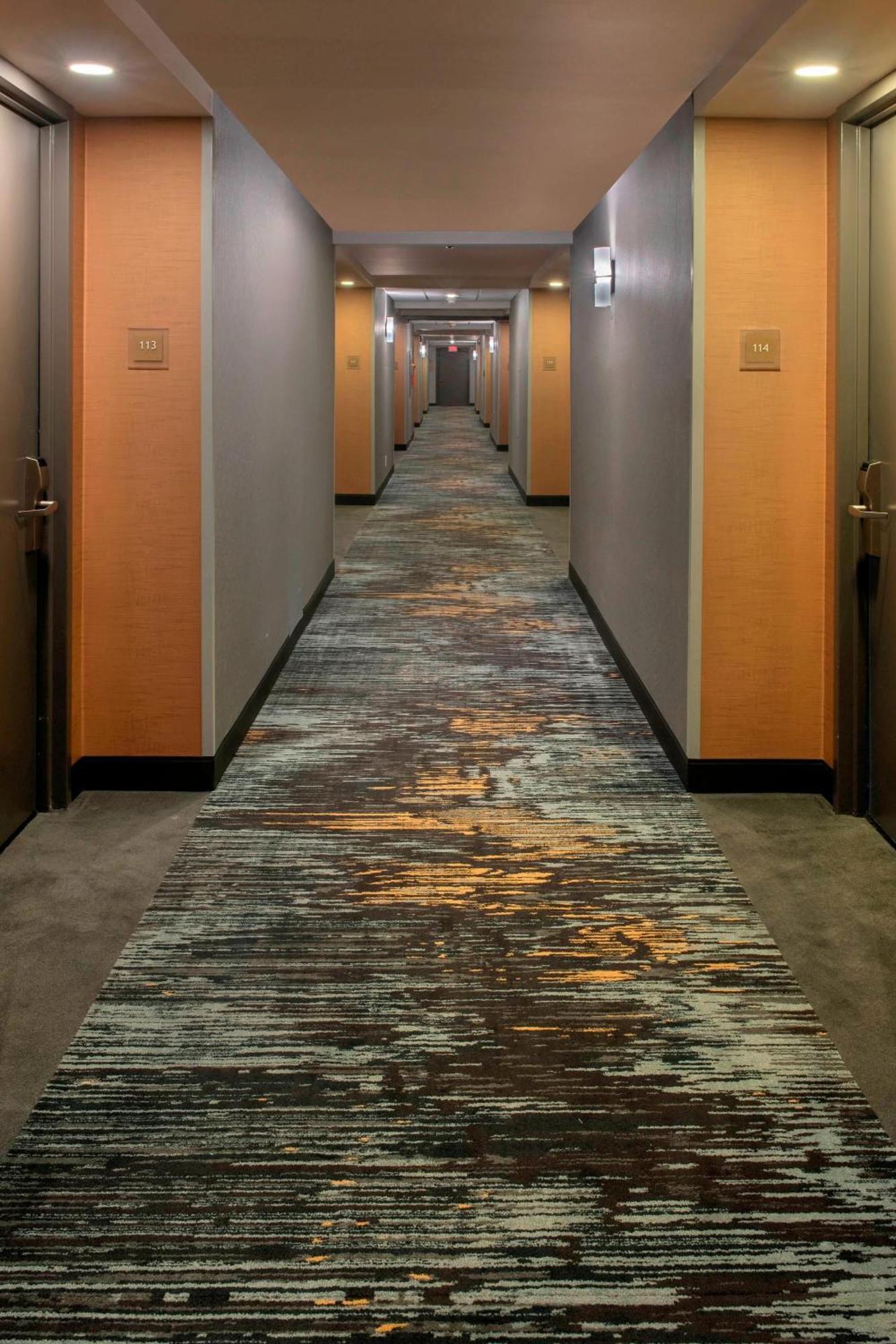 Four Points Philadelphia Northeast Hotel Bagian luar foto