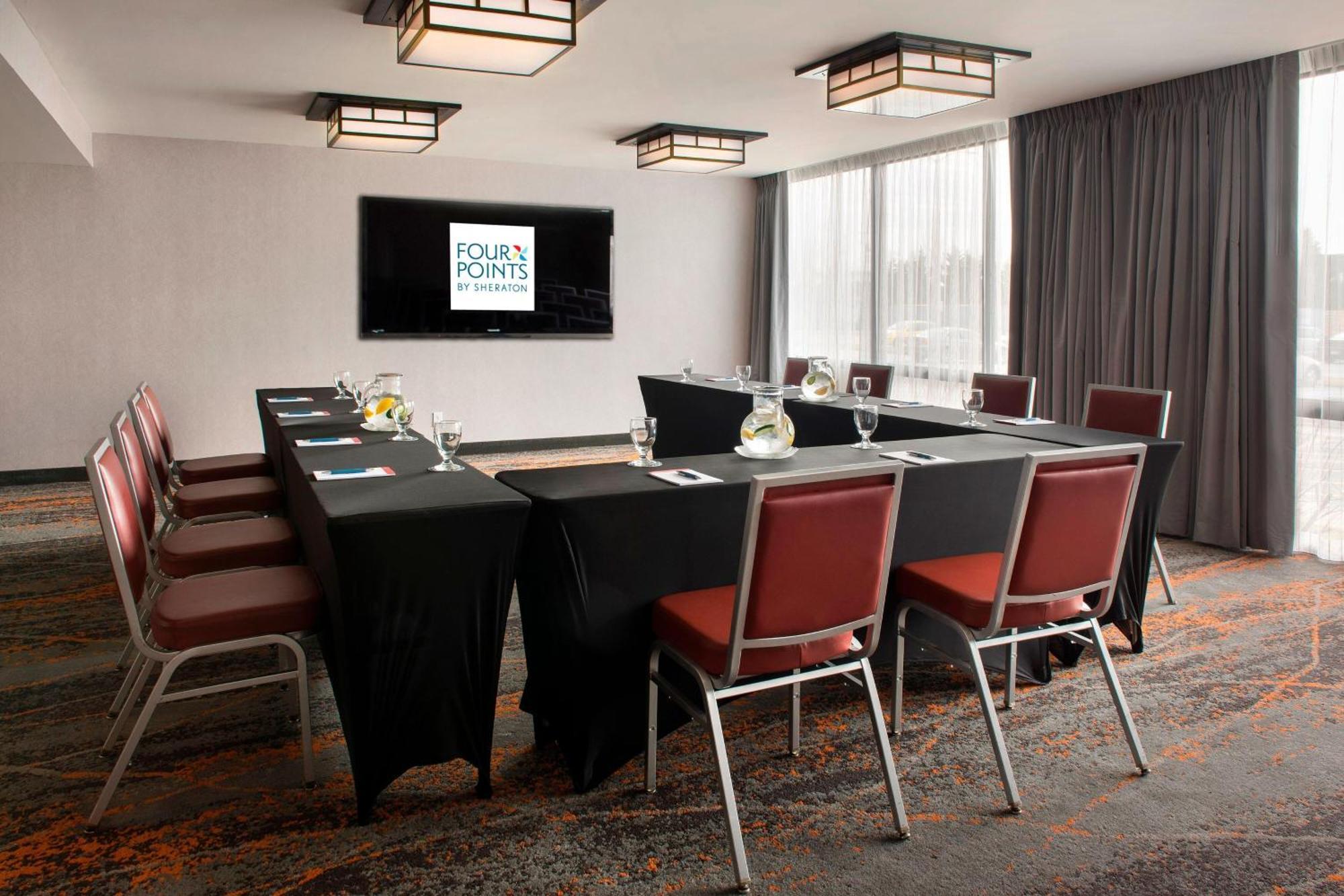 Four Points Philadelphia Northeast Hotel Bagian luar foto