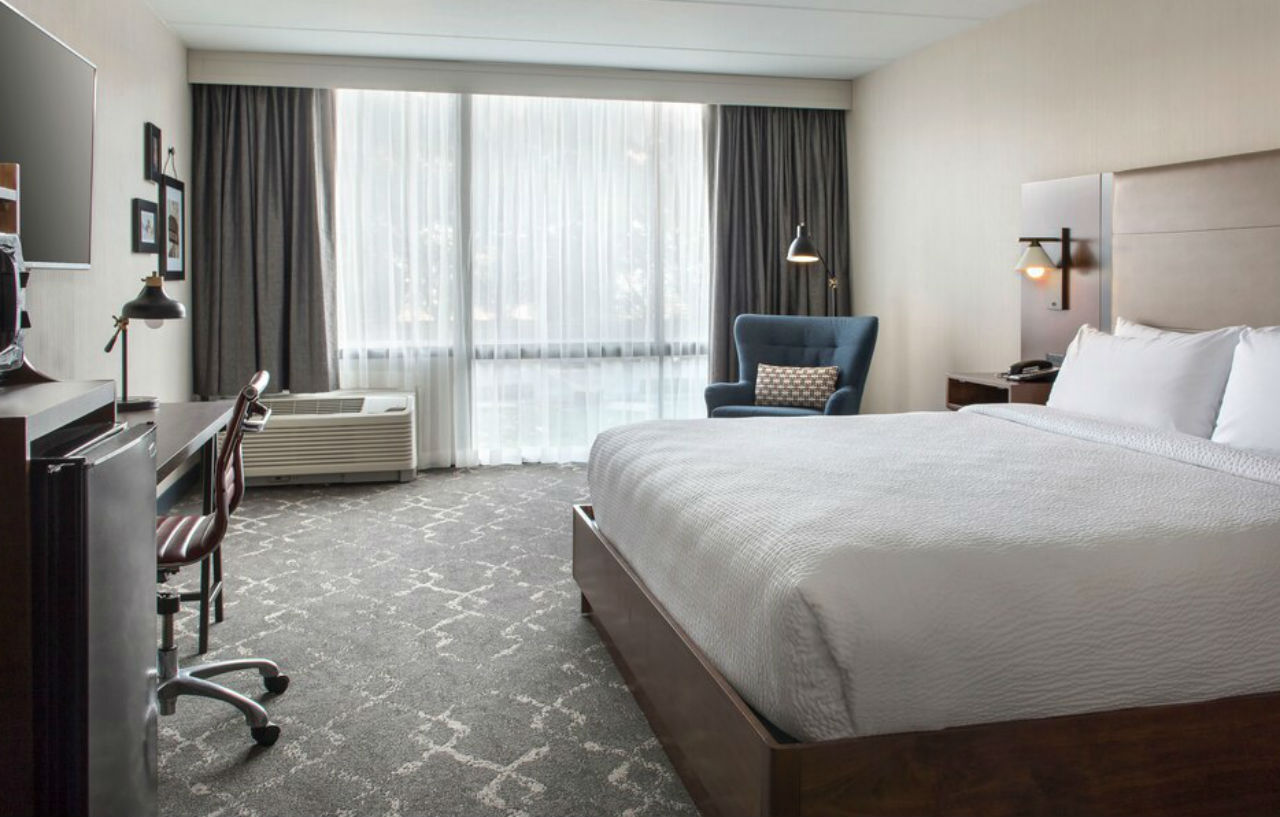 Four Points Philadelphia Northeast Hotel Bagian luar foto